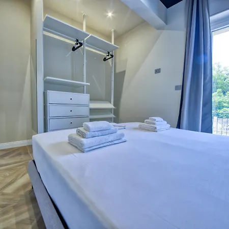 Appartamento Signorile - Modern House